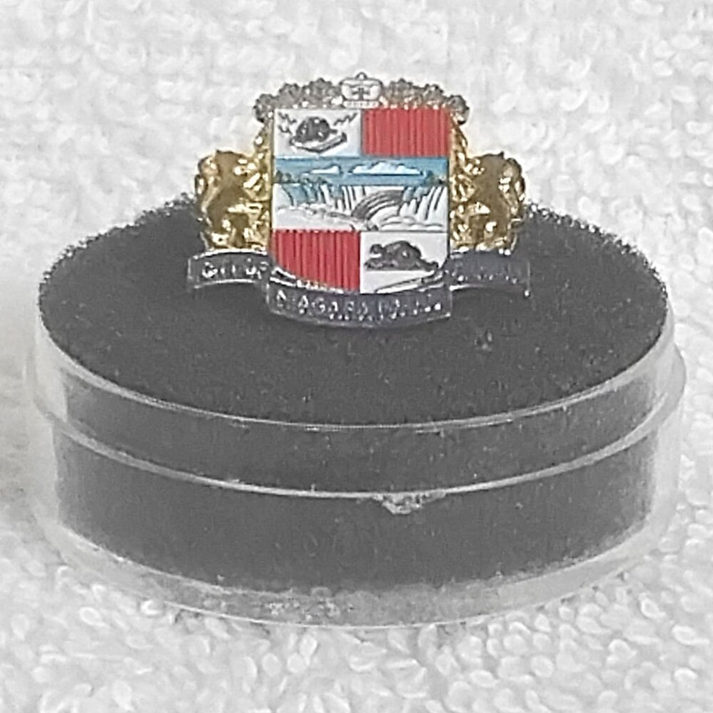 City of Niagara Falls Canada Brass & Enamel Pin!!